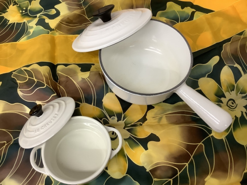 中古食器のメンズ衣類