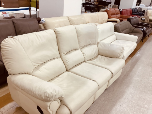 家具のソファ