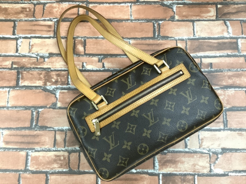 ルイヴィトンのCHANEL