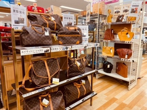 ブランド・ラグジュアリーのLOUIS VUITTON