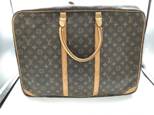 モノグラムのLOUIS VUITTON