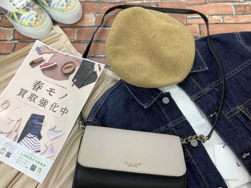 レディースファッションの春服