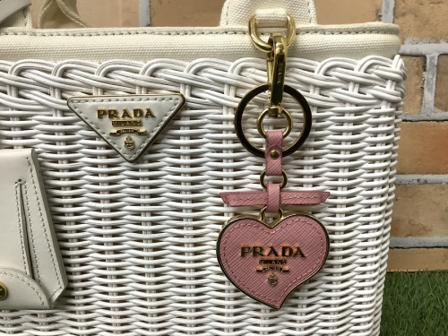 PRADAのプラダ