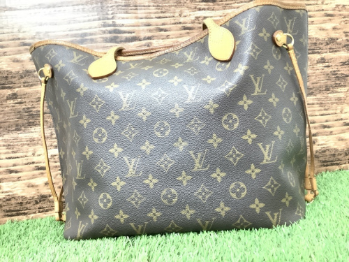 LOUIS VUITTONのバック