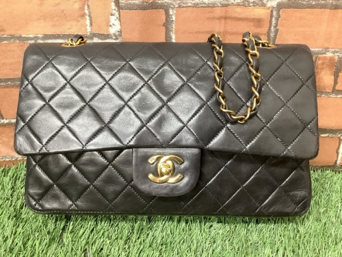 CHANELのショルダーバック