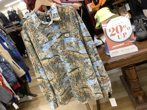 メンズファッションのシャツ