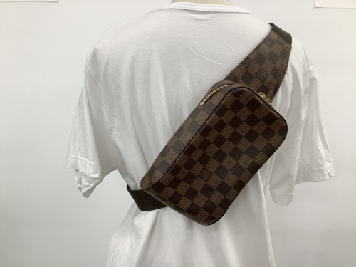 バッグのLOUIS VUITTON