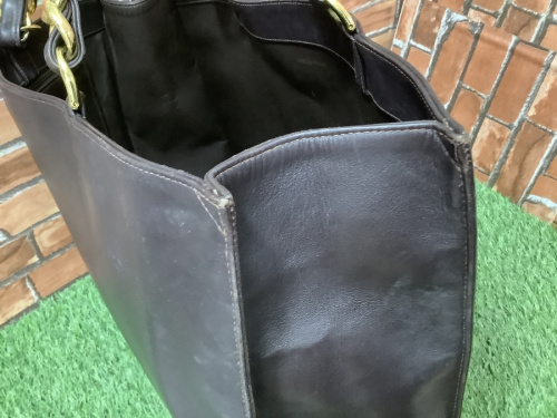 バッグのトートバック