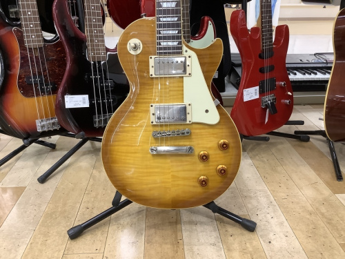 中古楽器のギター