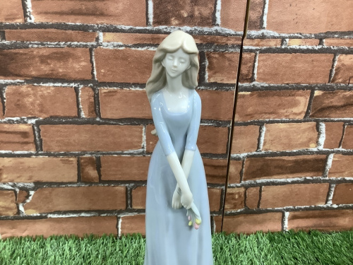 imoto collectionの少女