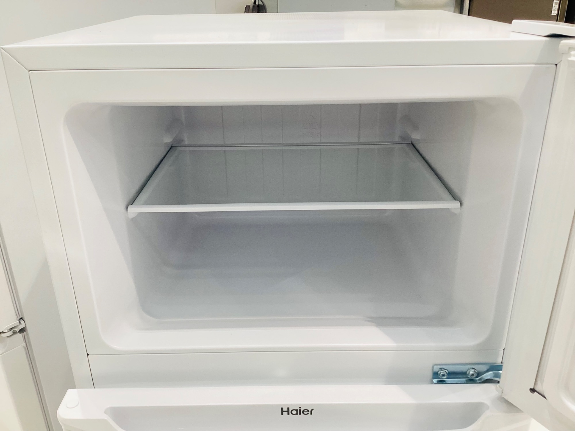 軽トラック90分無料貸出実施中！】Haier(ハイアール) 2ドア冷蔵庫のご