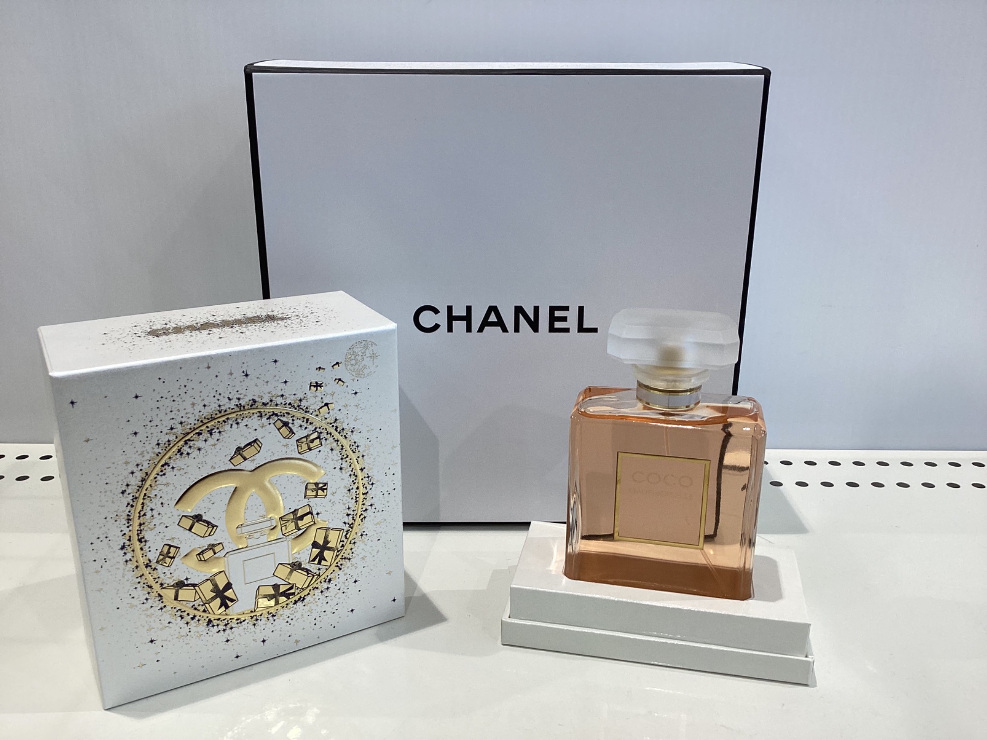 送料無料 いつまで CHANEL シャネル】ココマドモアゼル 100mlが入荷！香水買取強化 その他