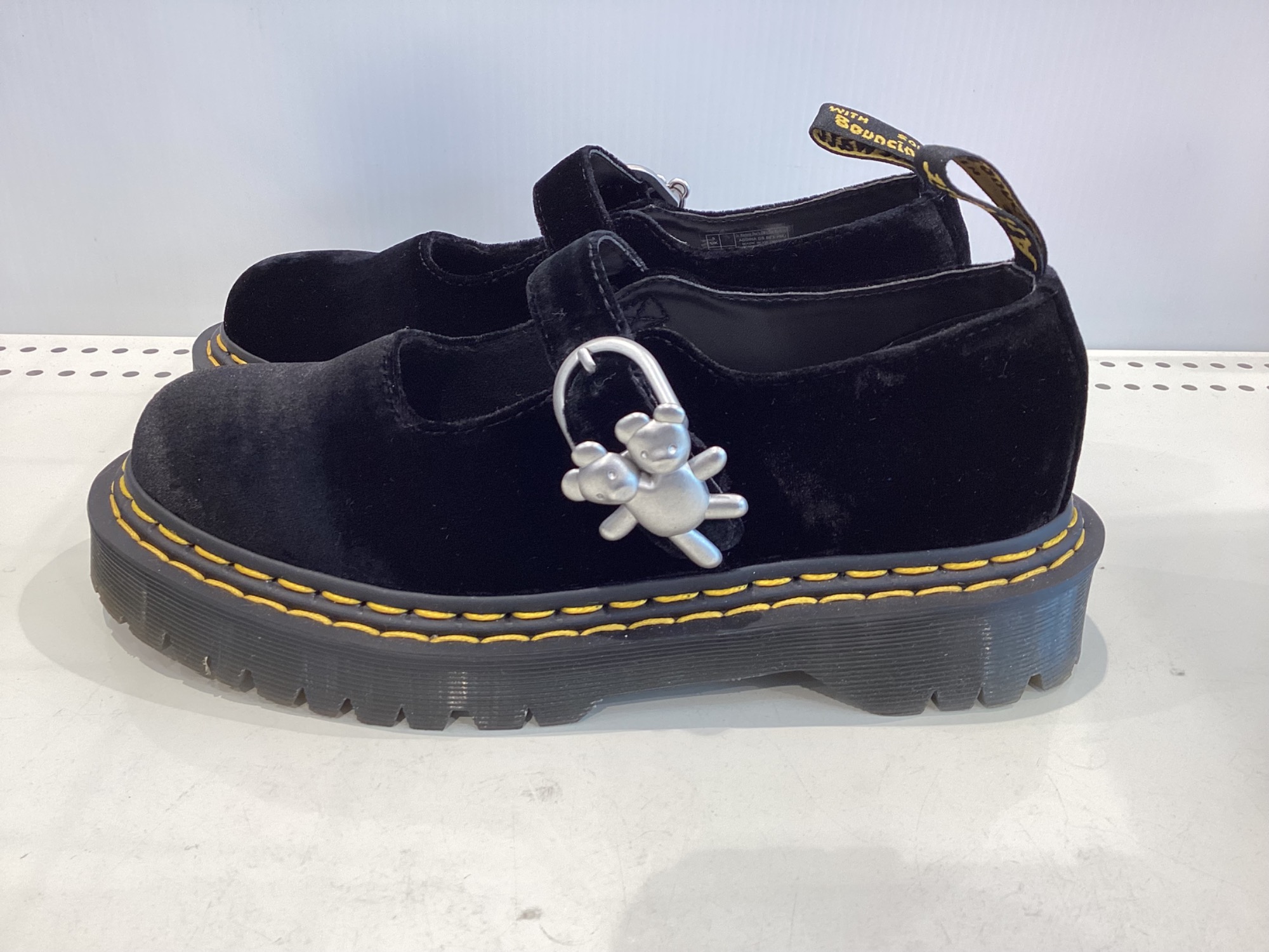 DR. MARTENS x HEAVEN BY MARC JACOBSが再コラボレーション