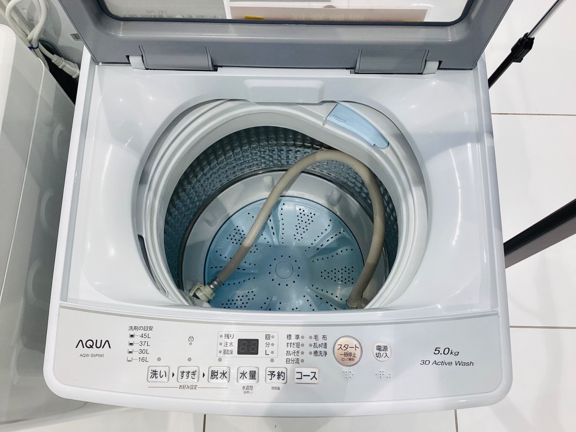 【トレファク神戸新長田 】AQUAの洗濯機2018年製です！!!【取りに来れる方限定】 新入荷情報】汚れをしっかり落とす！！AQUA(アクア)の2槽式洗濯