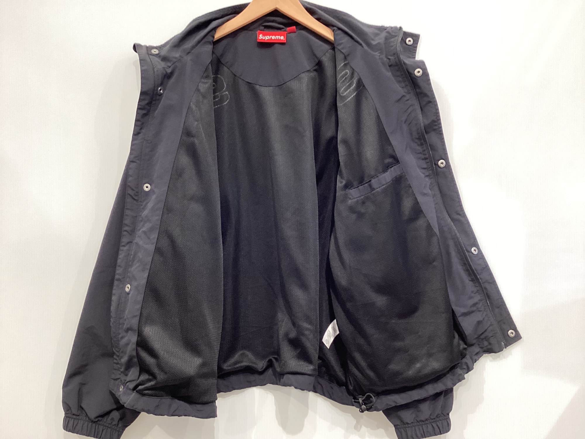 Supreme シュプリーム】23AW SPELLOUT EMBROIDERED TRACK JACKET