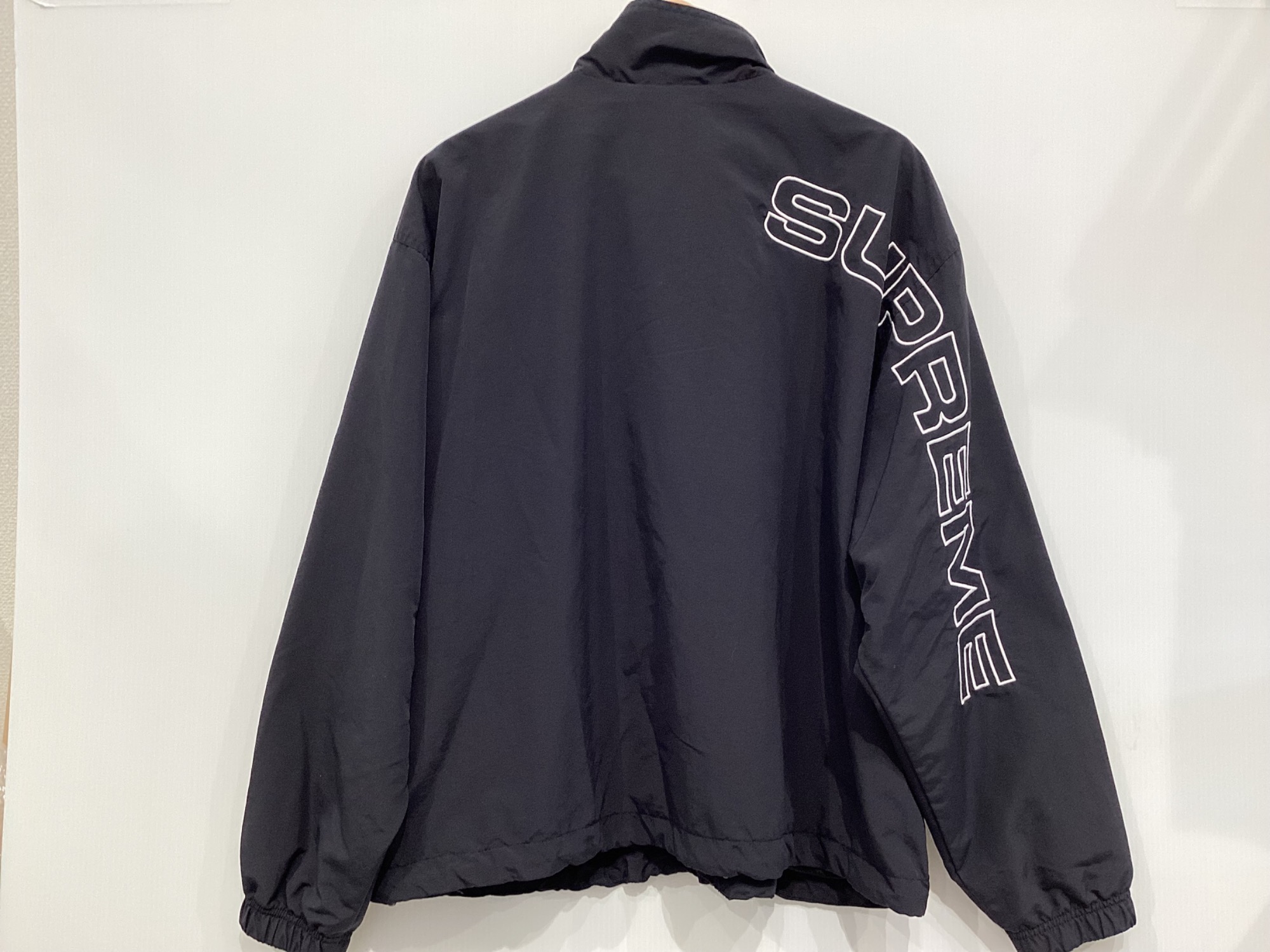 ジャケット・アウター SUPREME23AW LogoPipingHoodedTrackJacket Supreme Logo Piping Hooded Track Jacket (FW23) - $178