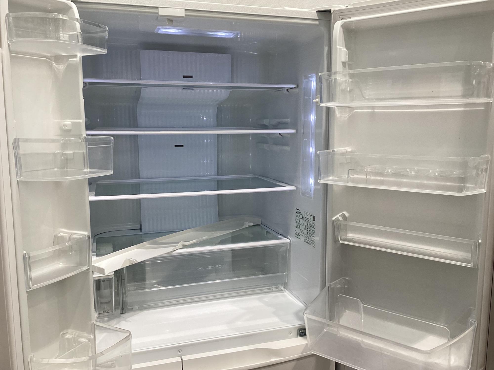 軽トラック90分無料貸出実践中】パナソニック 6ドア冷蔵庫のご紹介です 