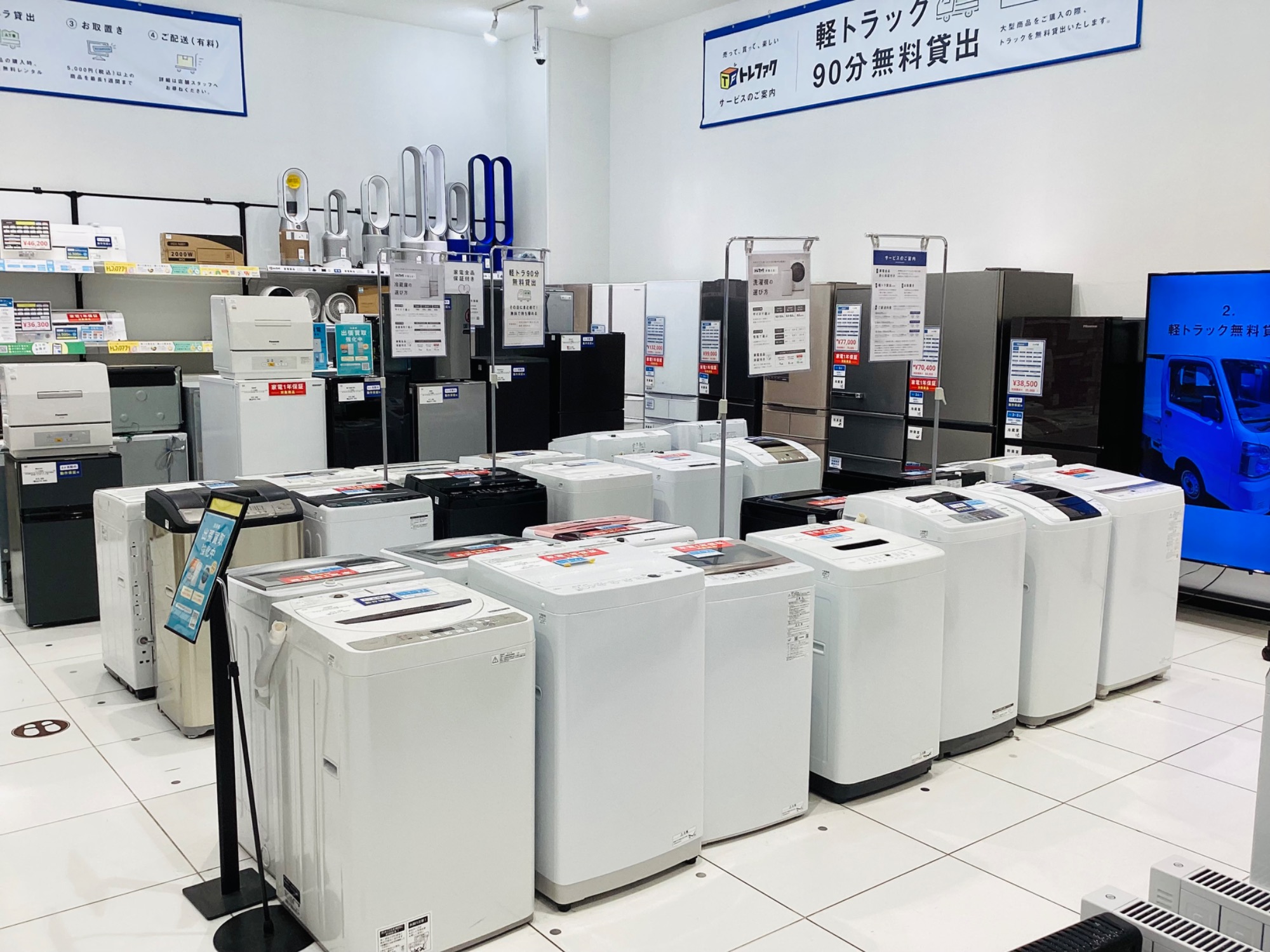 YAMADA（ヤマダ）2025年製 オーブンレンジ YMW-WT18J1 のご紹介です