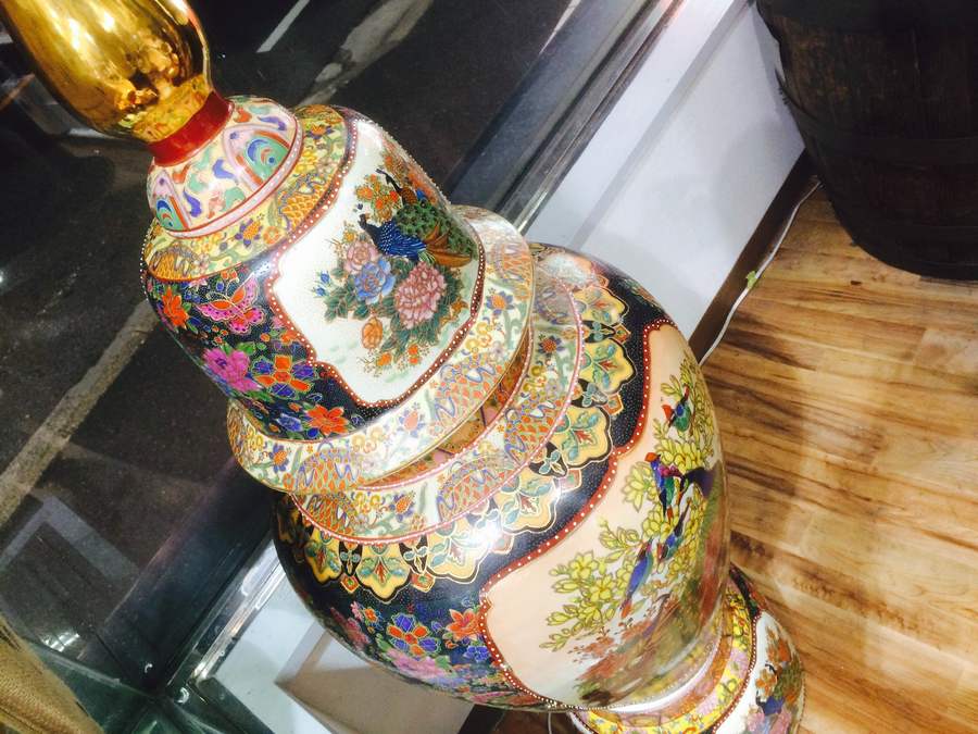 インテリア小物】手塗り仕上げの大きな壺が入荷しました！｜2016年04月