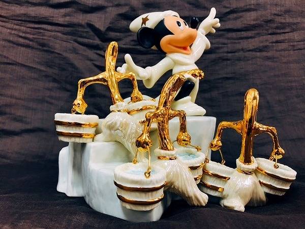 LENOX】 Disney Showcase Collection ” While the sorcerer's Away
