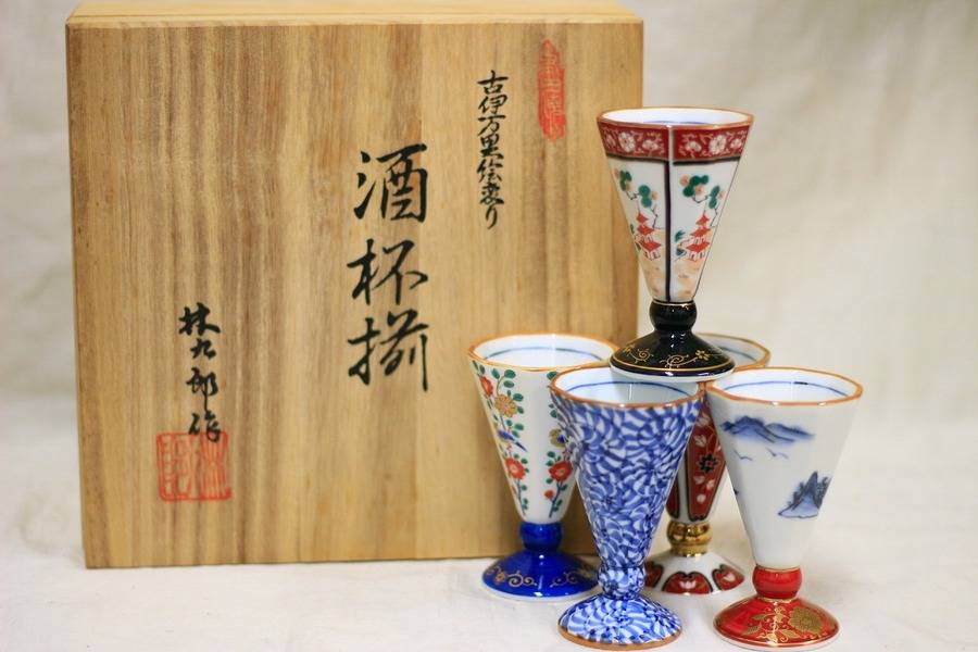 古伊万里絵変り 酒杯揃え 入荷しました！【市川店】｜2017年10月