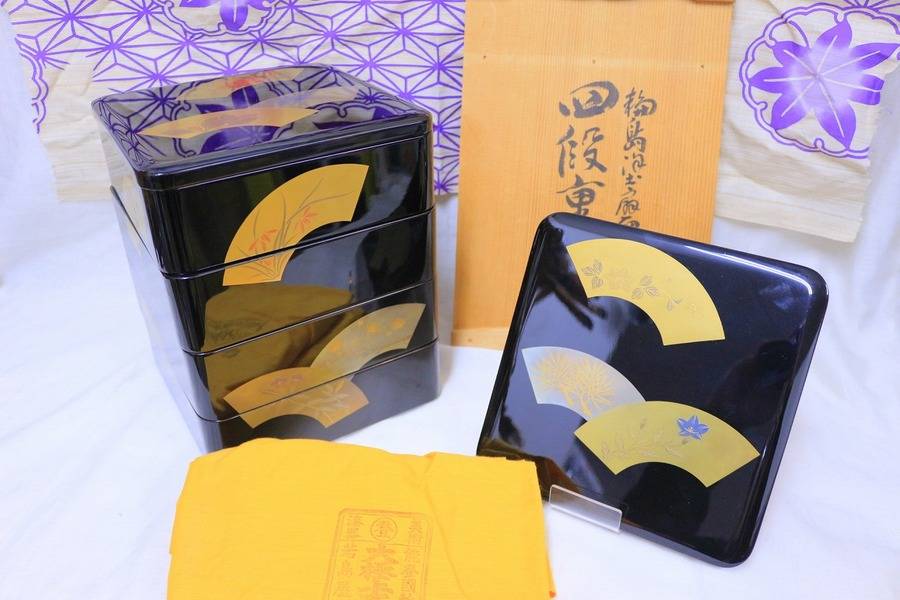 輪島塗 扇面蒔絵》四段重箱が入荷いたしました！【市川店】｜2017年12