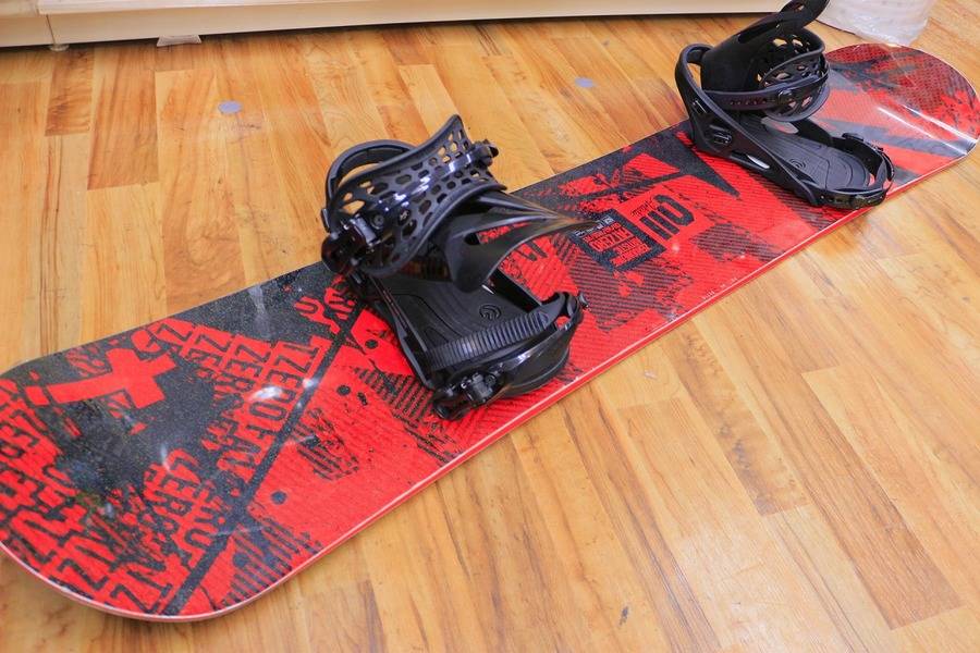 スノーボード 011 FATZERO 143.5 楽天市場】16-17 NEWモデル 011 artistic FAT ZERO ファットゼロ 142