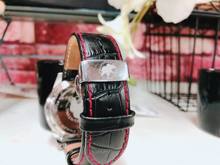 ハンティングワールド 腕時計 クォー ツ HW-909 SS ブラック レッド ハンティングワールド 腕時計 クォー ツ HW-909 SS ブラック