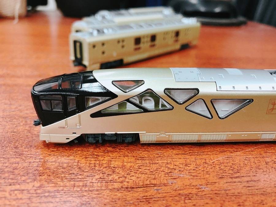 Nゲージ】JR東日本E001形 TRAIN SUITE四季島10両セットが入荷