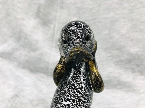 今日はベネチアングラスのイヌの置物をご紹介です♪【市川店】｜2019年