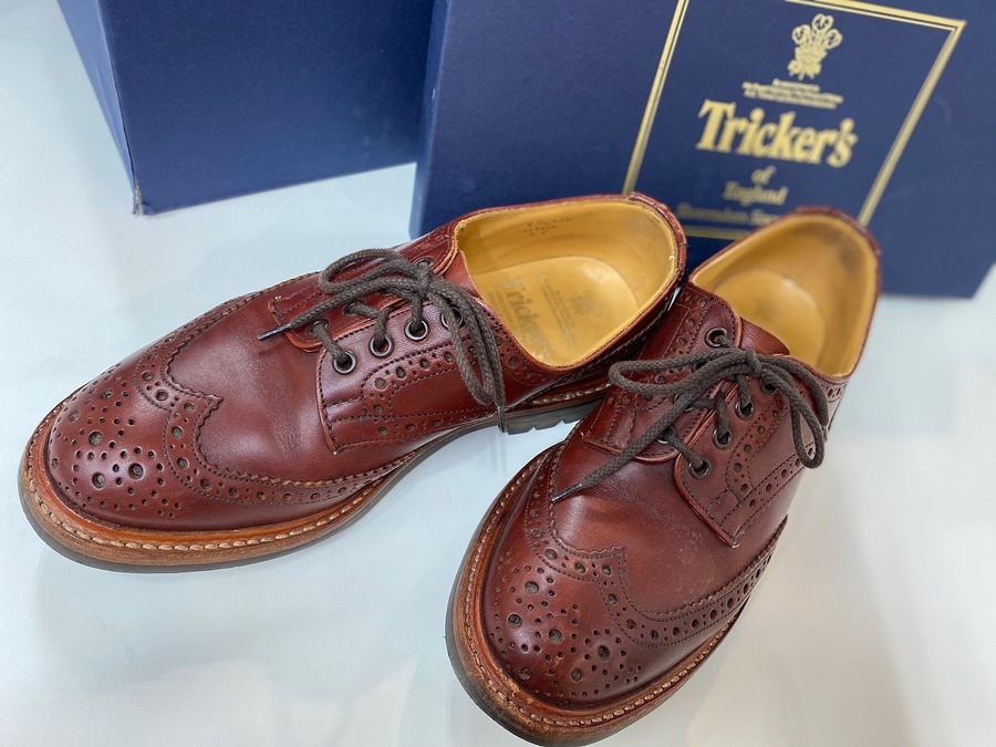 Tricker’s ペコスブーツ　メダリオン Tricker's ペコスブーツ メダリオン - メルカリ