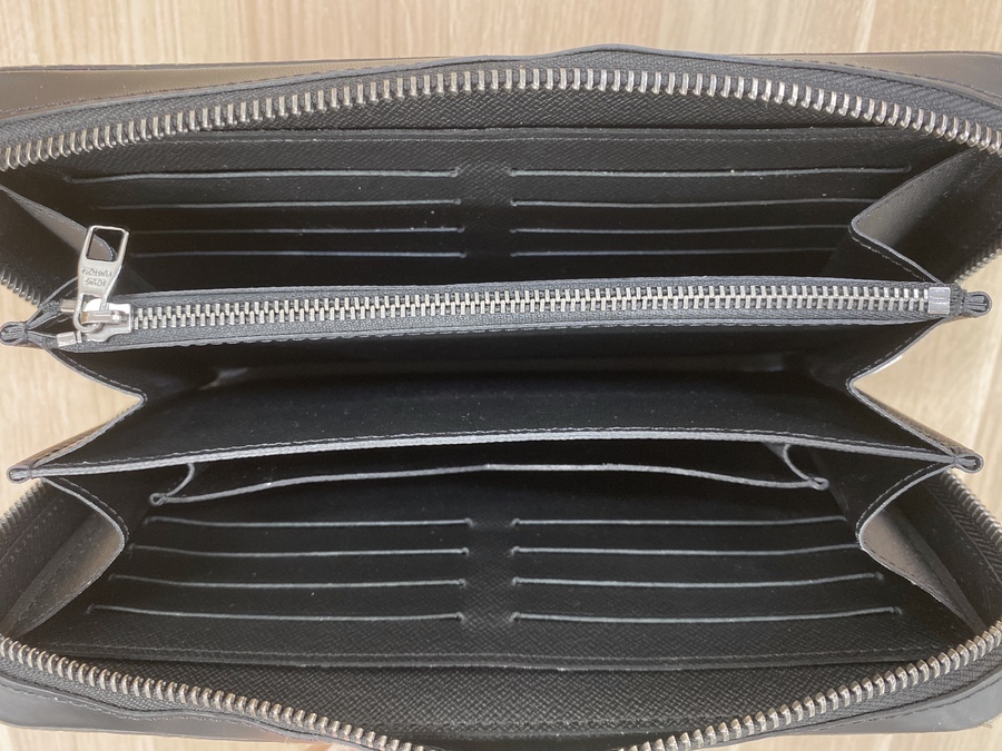マルチに使える♪】LOUIS VUITTON(ルイヴィトン)のジッピーXLが