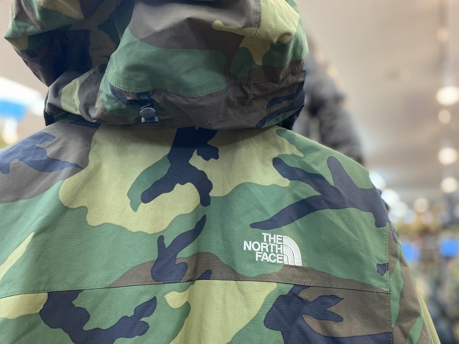 人気のカモフラ柄☆】THE NORTH FACE(ノースフェイス)のジャケットをご 