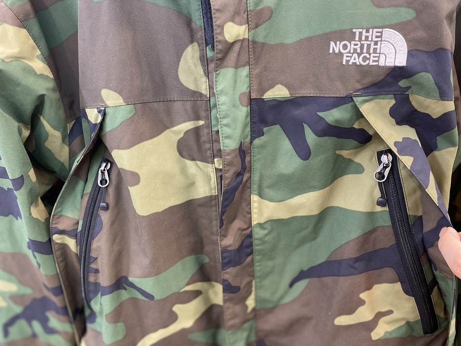 人気のカモフラ柄☆】THE NORTH FACE(ノースフェイス)のジャケットをご 