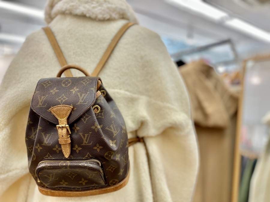 ミニモンスリ】LOUIS VUITTON (ルイヴィトン)のリュックをご紹介