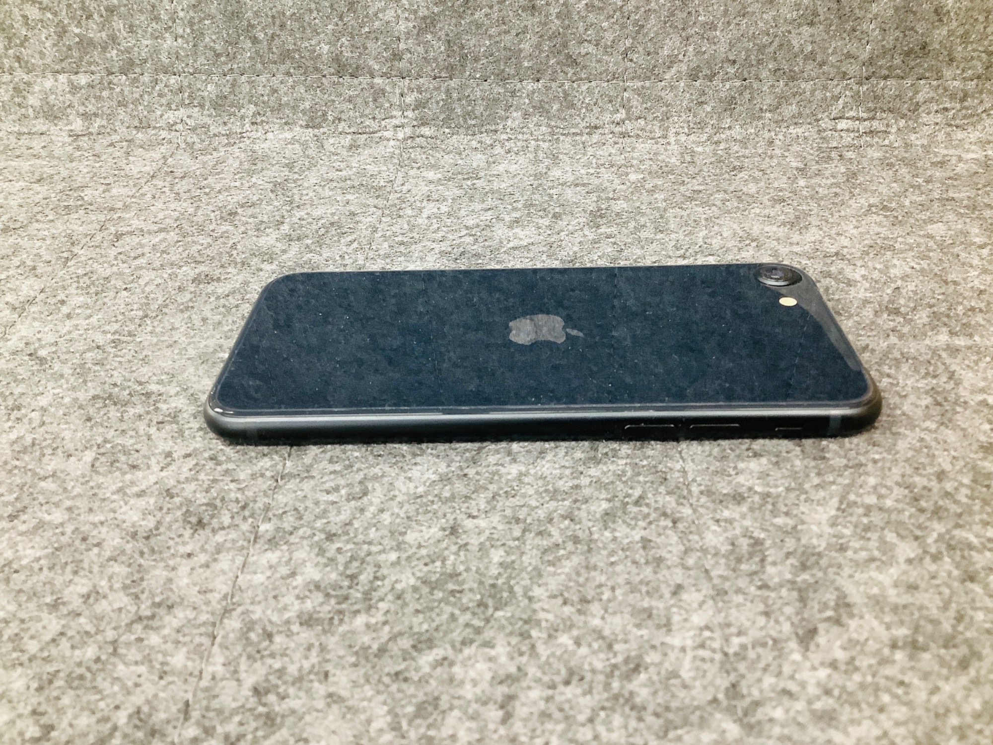 最新機種！】iPhone SE(第3世代)をご紹介♪｜2023年01月24日