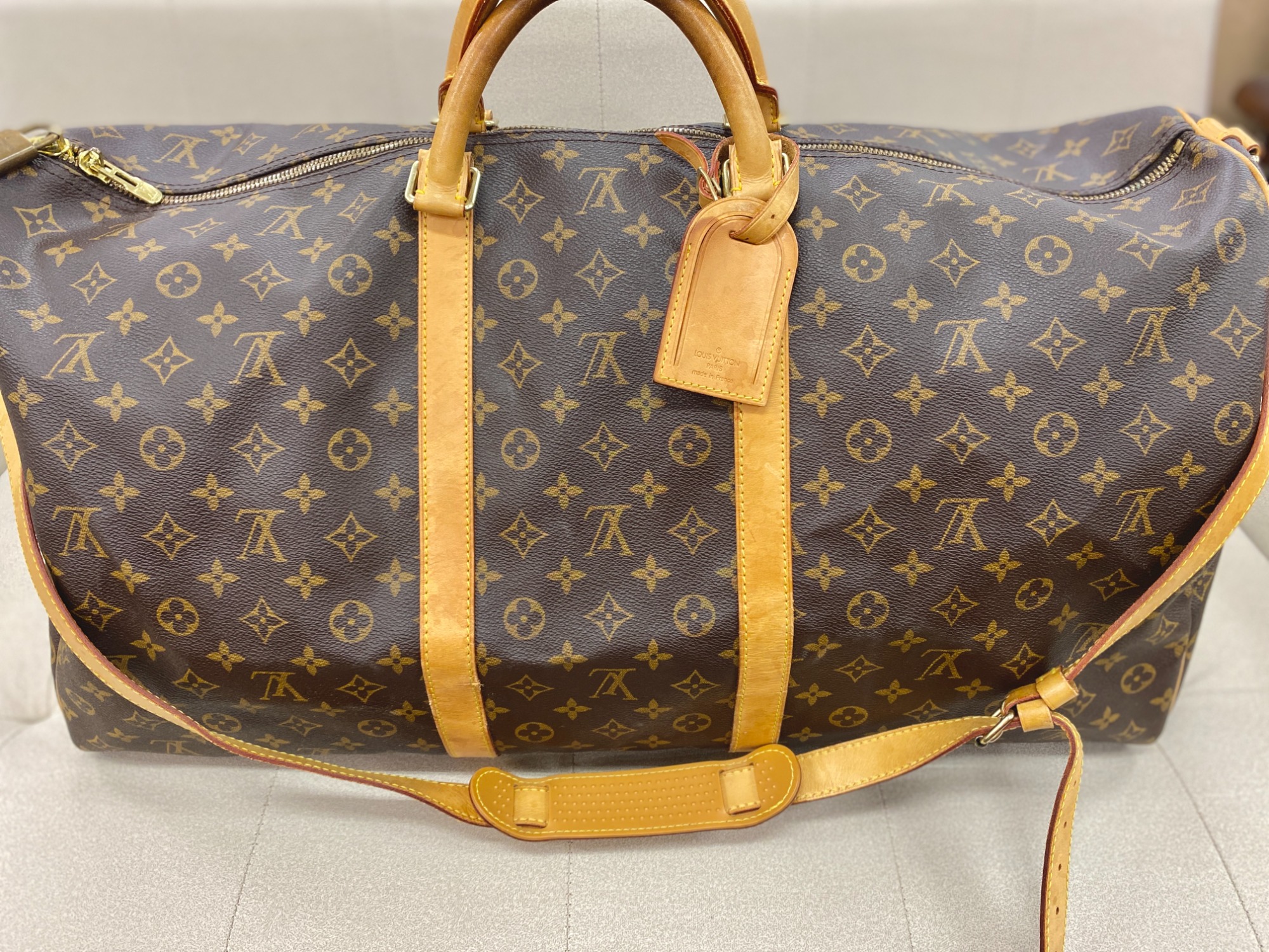 LOUIS VUITTONボストン キーポル・バンドリエール60】LOUIS VUITTON (ルイヴィトン)の