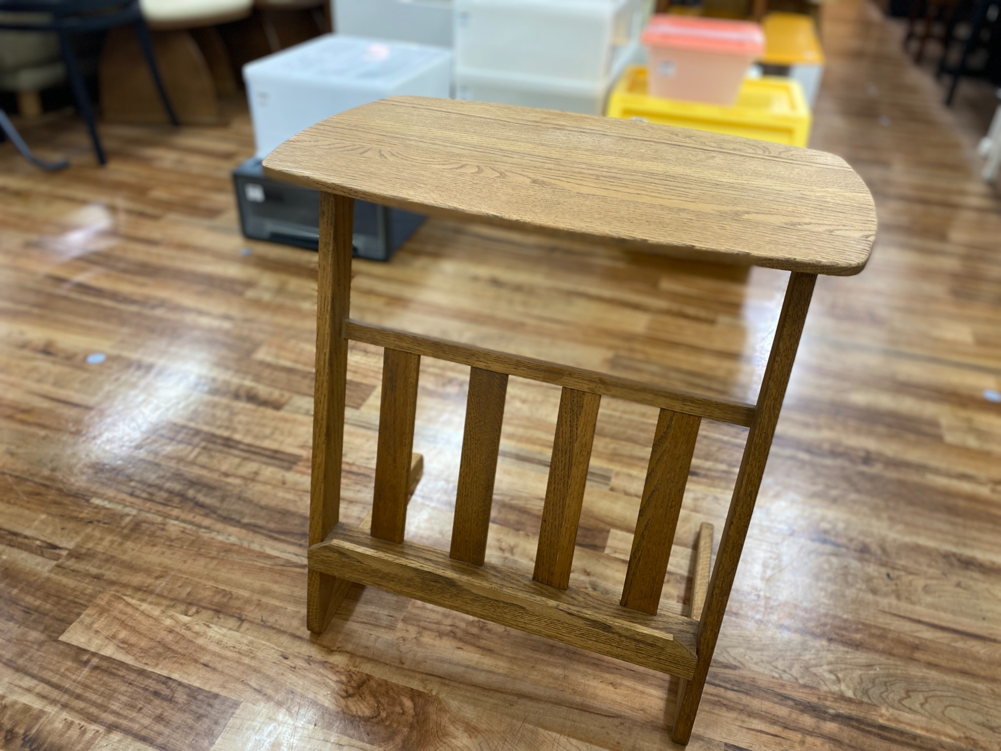 万能インテリア】MOMO NATURAL(モモナチュラル)のサイドテーブルをご