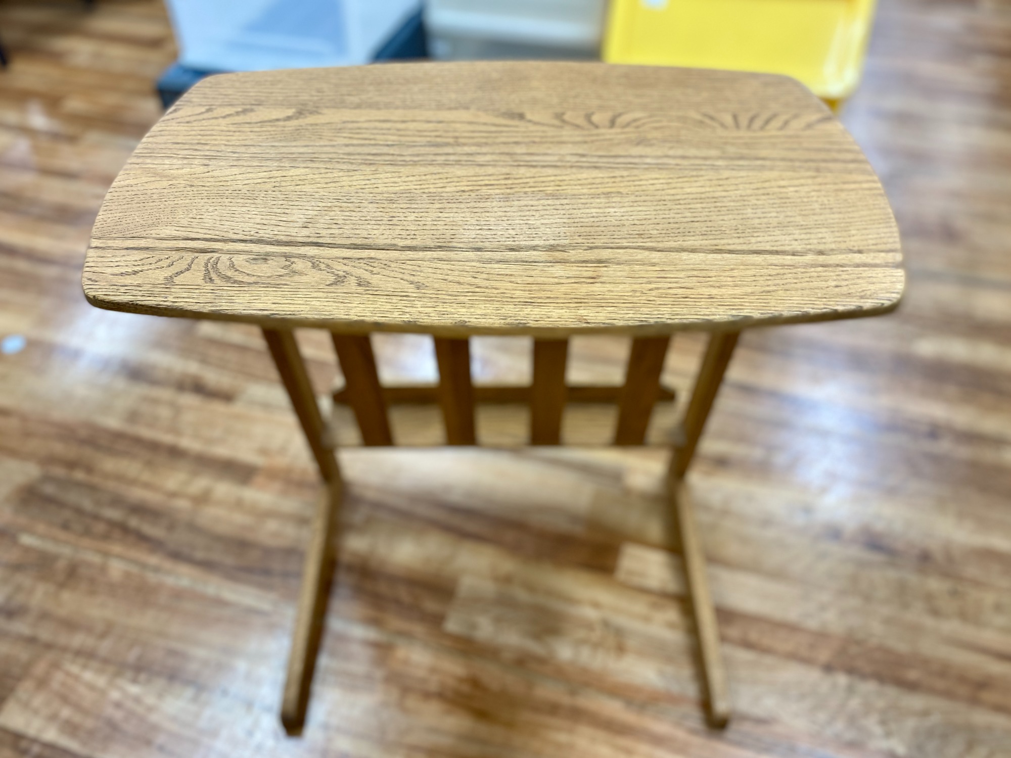 万能インテリア】MOMO NATURAL(モモナチュラル)のサイドテーブルをご