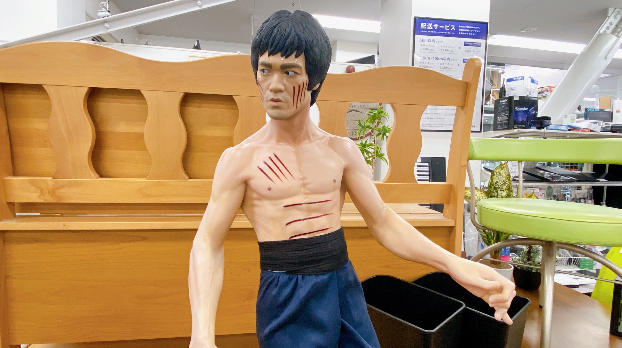 リアルで大迫力！！】ブルースリーのフィギュアをご紹介♪｜2024年02月