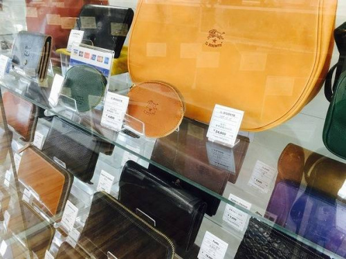 レザーアイテムのCOCOMEISTER