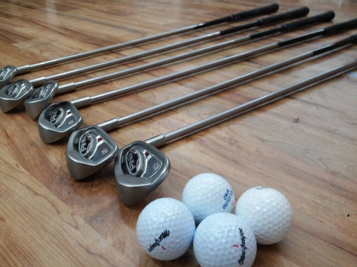 スポーツ・アウトドアのゴルフ