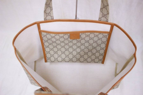 GUCCIのトレジャー市川