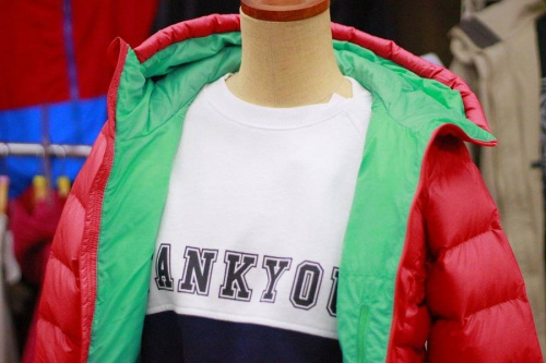 ダウンジャケットの市川