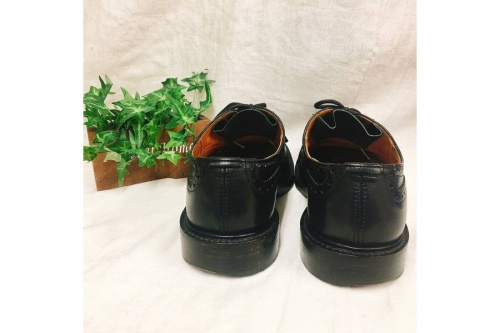 シューズのTRICKER'S