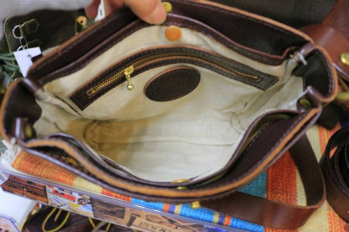 SLOWのショルダーバッグ