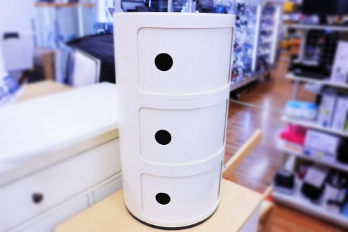 家具のチェスト