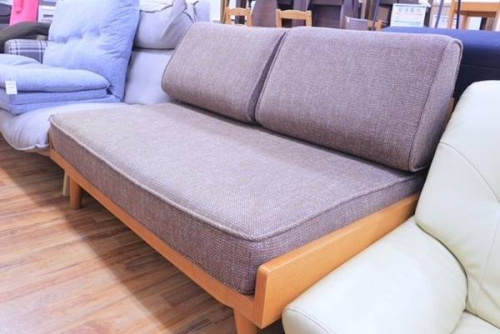 家具のソファ