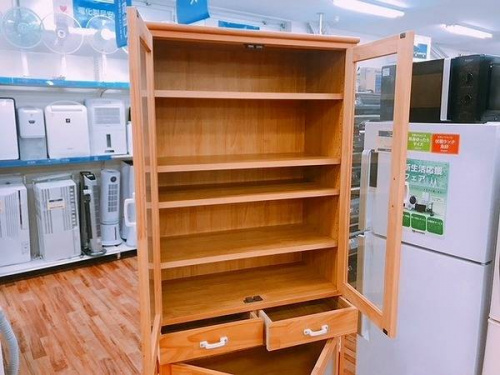 MOMO　NATURALの2枚扉