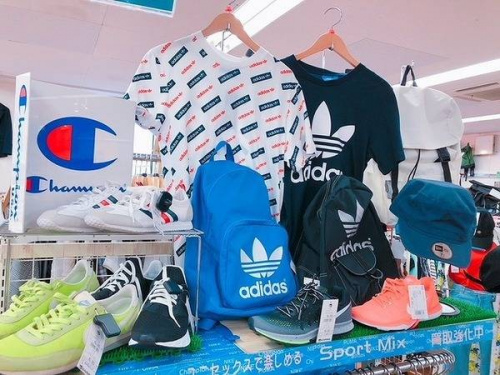 レディースファッションの夏物買取